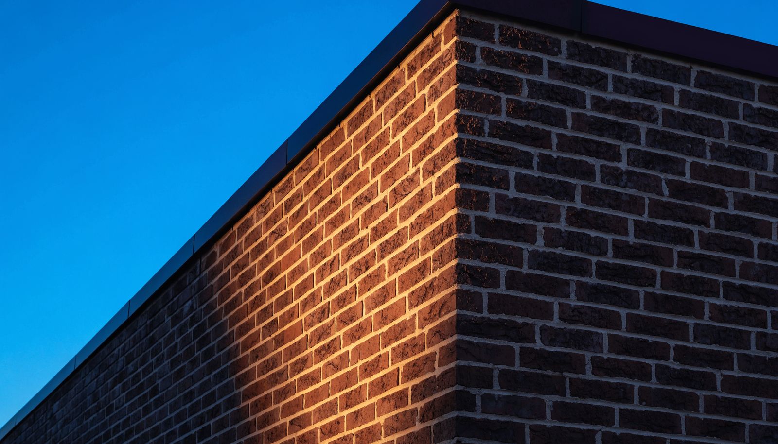 Detail einer Klinkerfassade im Verband